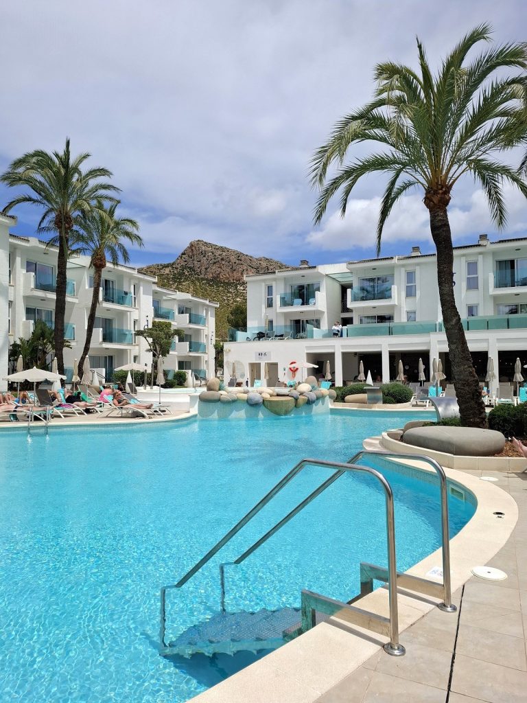 MarSenses Puerto Pollensa Hotel & Spa - allasalue